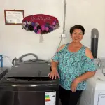 Amada Urrea y el valor de atreverse a los 60, due帽a de la lavander铆a en Quilaco ,Gentileza