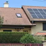 Alza de precios de combustibles: Energ铆a solar se vuelve opci贸n real ,Unsplash