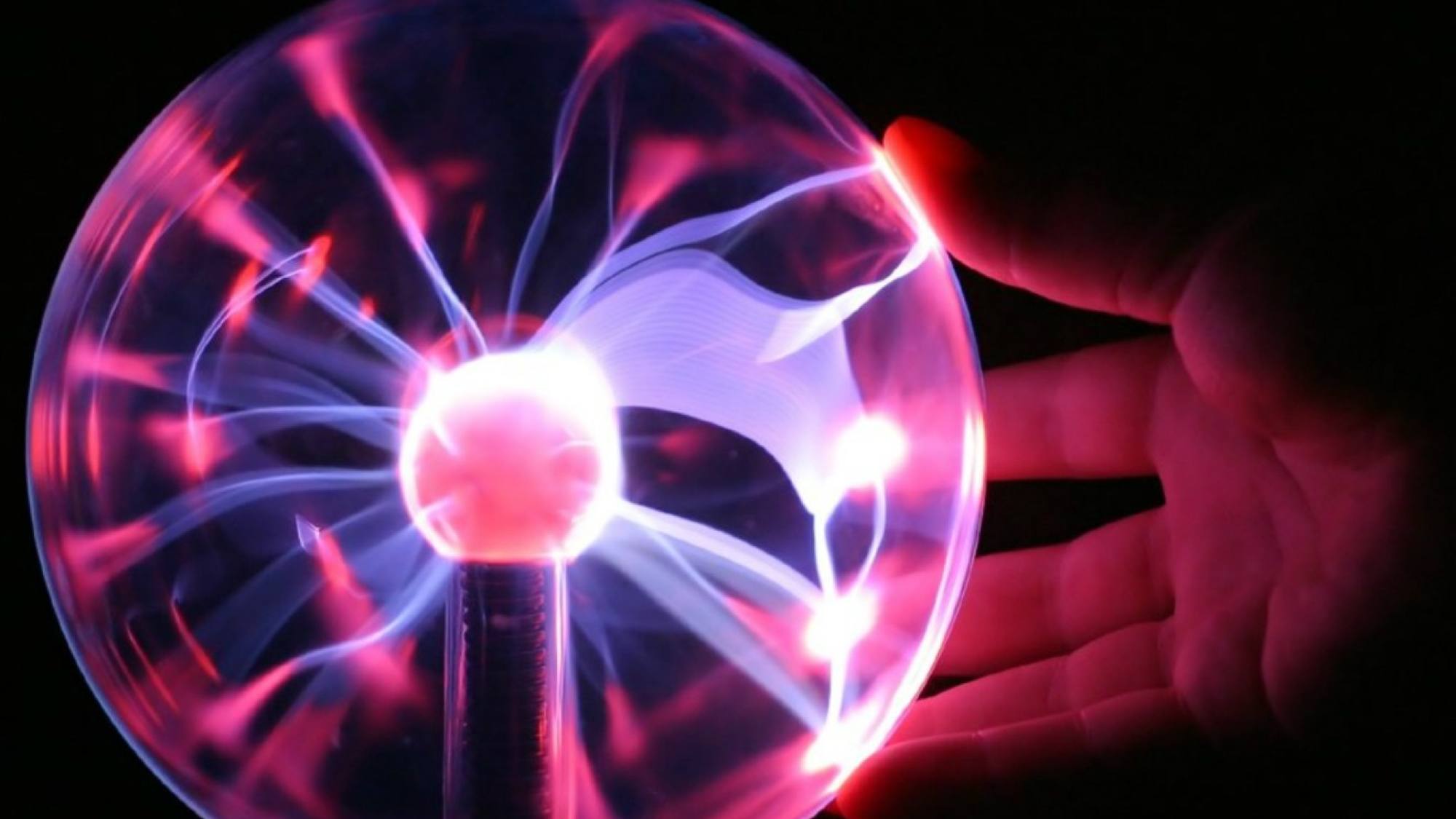 Plasma lamp touching, EntrepreNerd