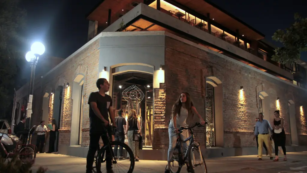 Maison Italia 1029 3 ,EntrepreNerd