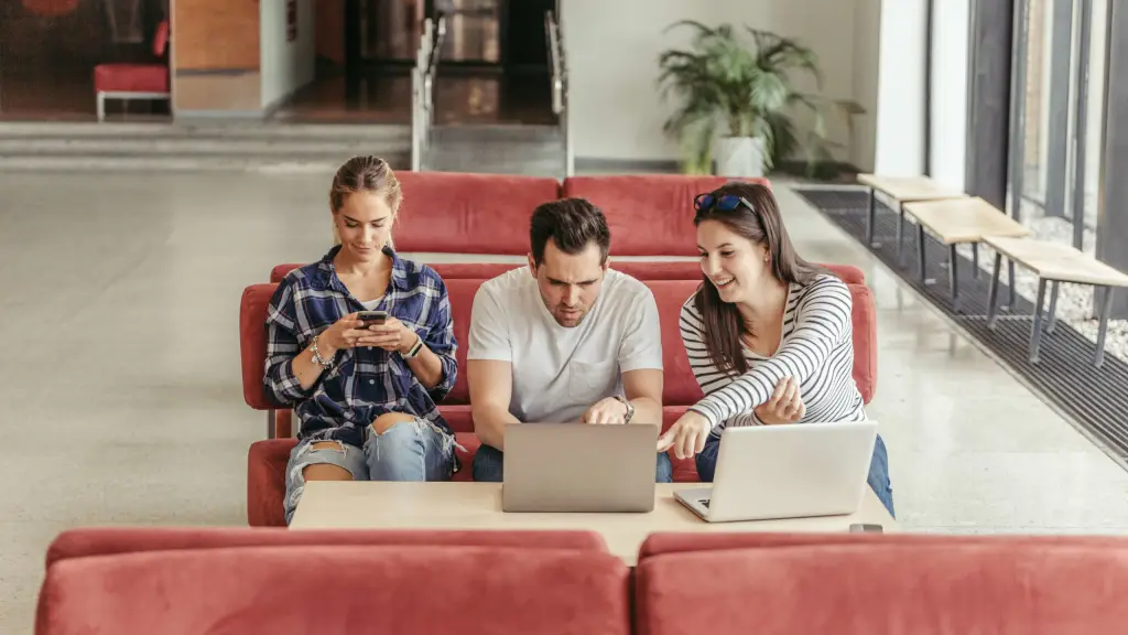 167366 OVI5HA 611 ,EntrepreNerd