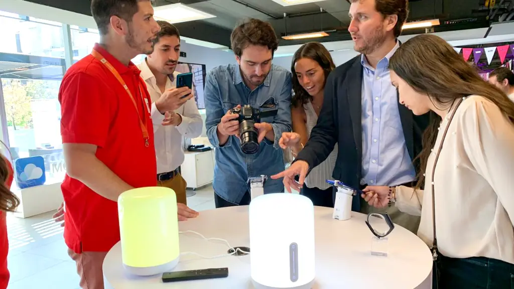 Corfo y WOM Laboratorio 5G foto2 ,EntrepreNerd