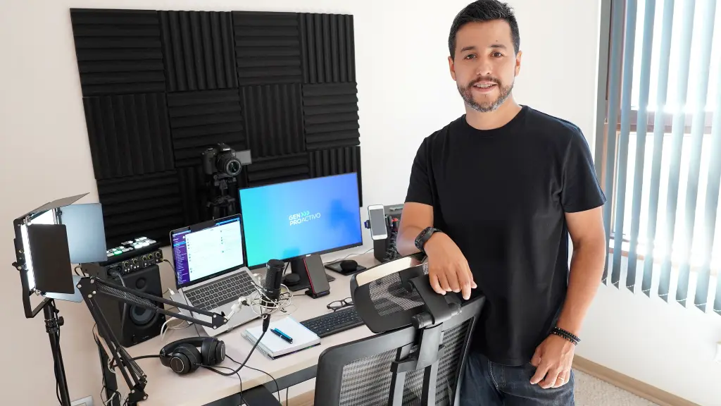 GEN PROACTIVO LRMCOMUNICACIONES ,EntrepreNerd