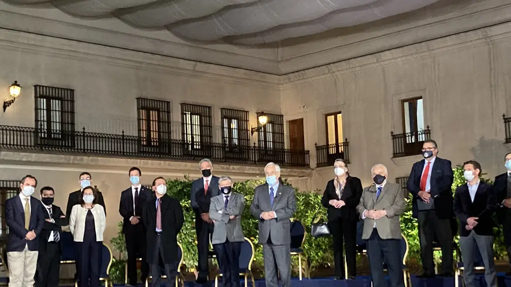 E2W2 i XoAEP9w9 ,EntrepreNerd