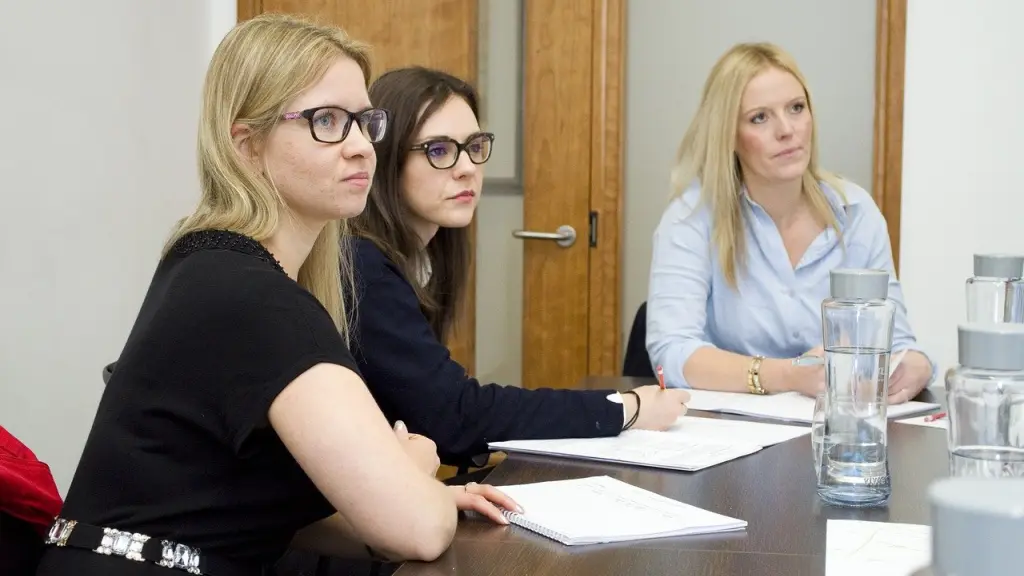 knowledge train 4507900 1280 ,EntrepreNerd