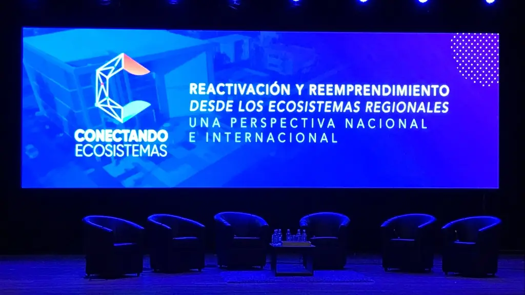 FGfLowMWYAIu2E0 ,EntrepreNerd