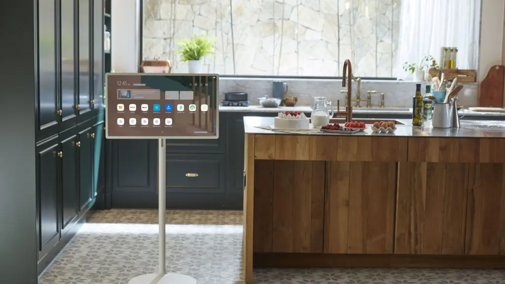 LG StanbyME 1 1 ,EntrepreNerd