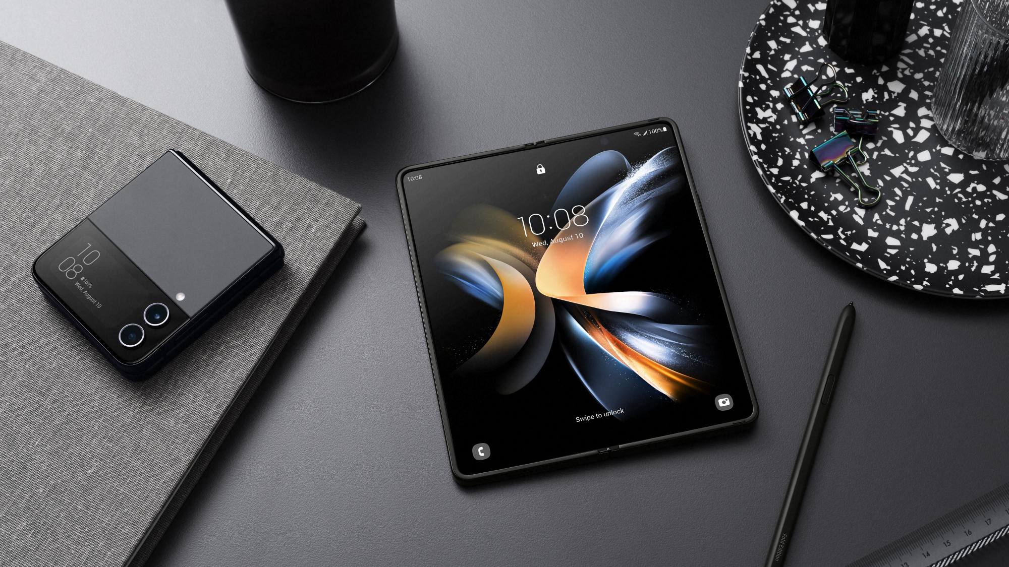 2 050 ecosystyem galaxy zfold4 phantomblack spen zflip4 graphite LI, EntrepreNerd