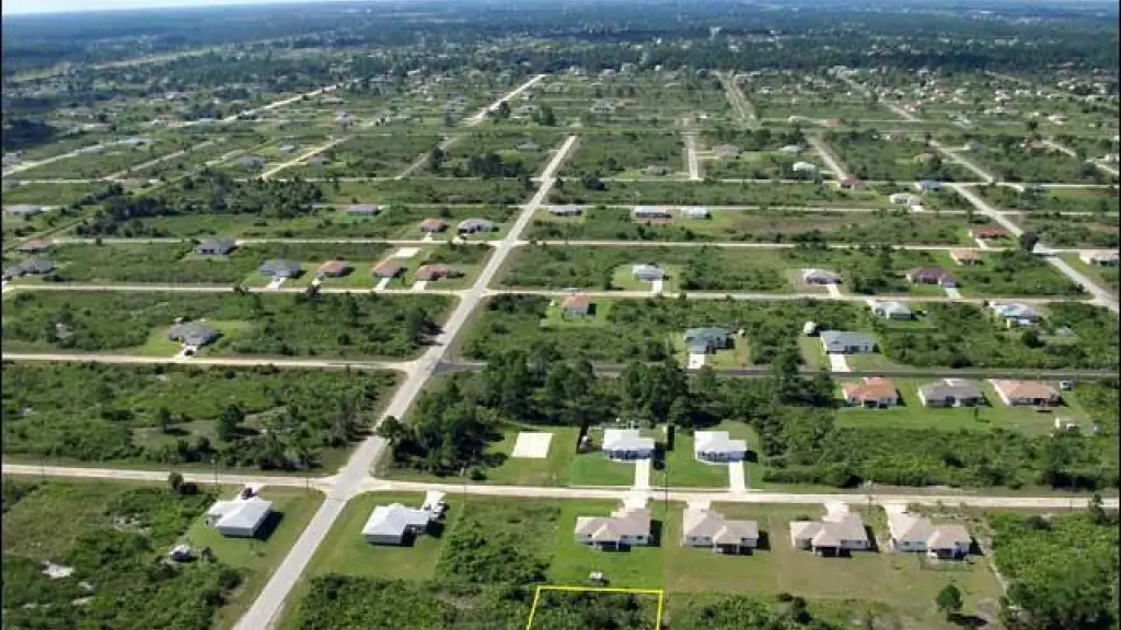 Copy of lehigh acres 640 ,EntrepreNerd