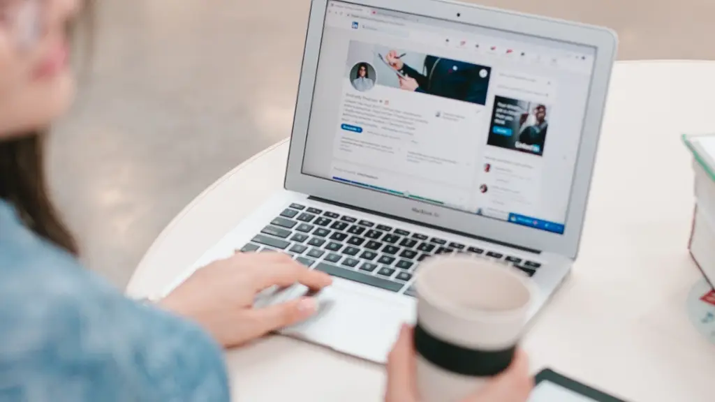 Portada hibrido ,EntrepreNerd