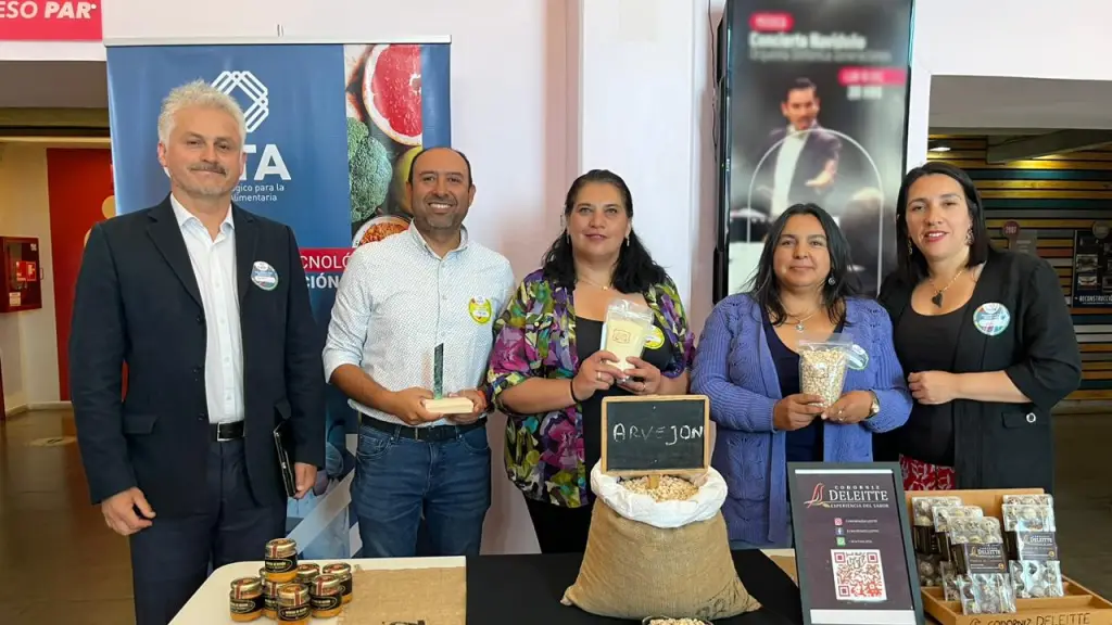 PHOTO 2022 12 14 16 27 34 ,EntrepreNerd