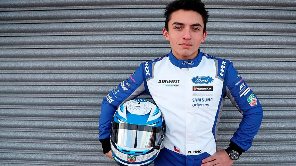 Nico Pino piloto F4 britanica ,EntrepreNerd