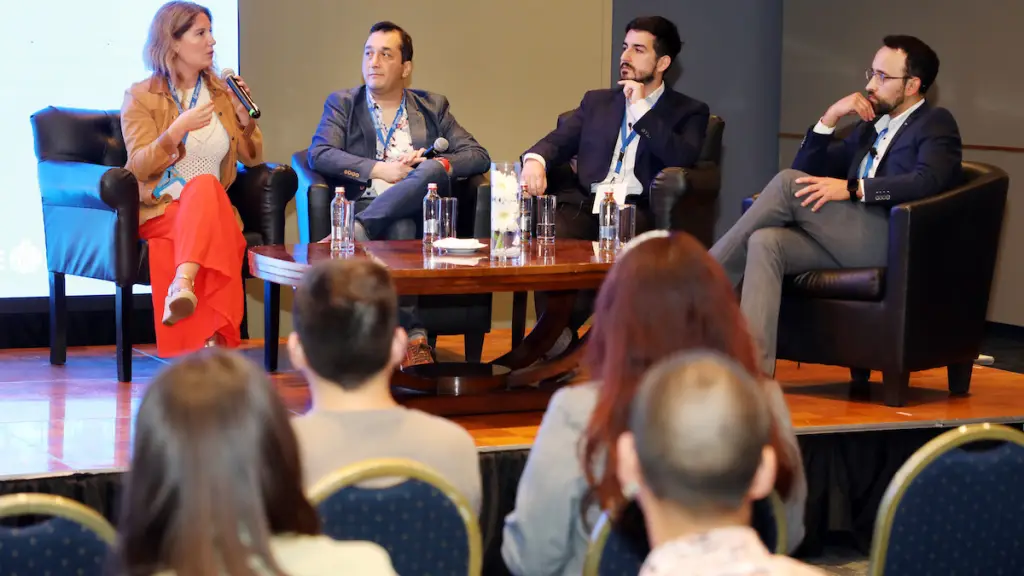 CAPG7441 ,EntrepreNerd