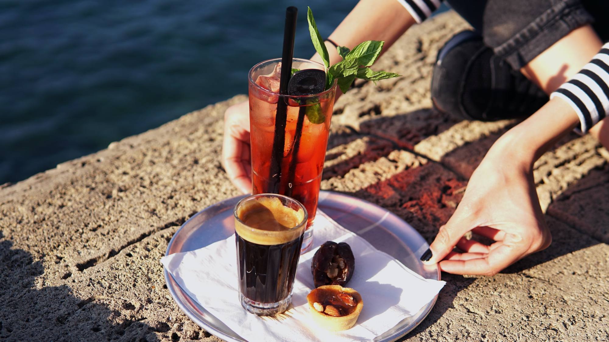 Campari1 , Unsplash