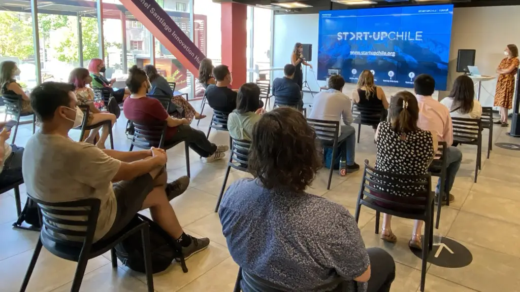 Foto CP BIG 6 Start Up Chile ,EntrepreNerd