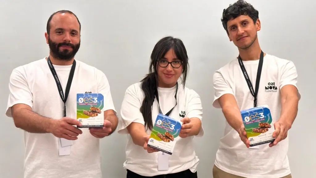 Cristobal Hurtado Bethzabeth Tapia Pablo Fuentealba ,EntrepreNerd