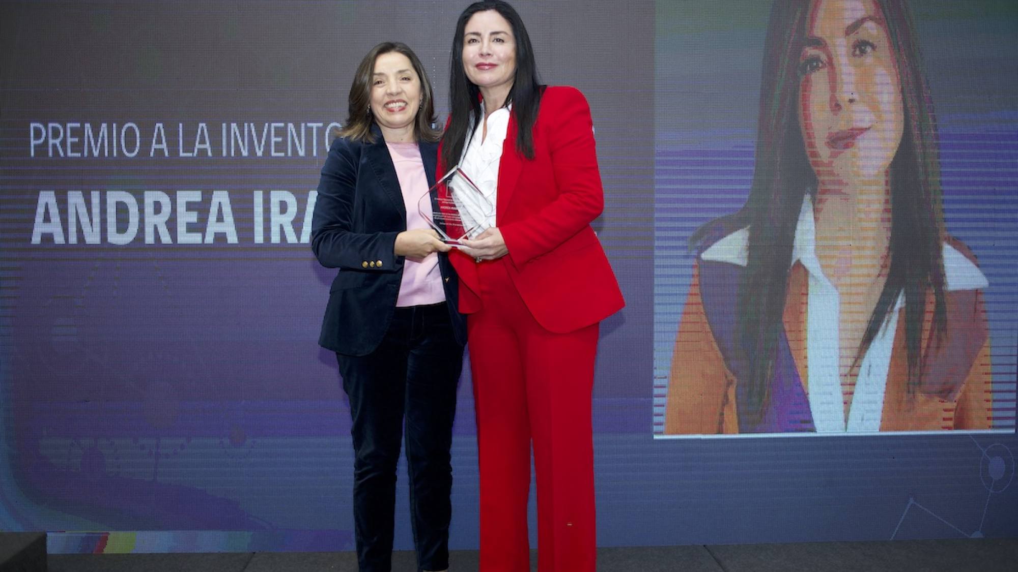 FOTO INVENTORA DEL ANO 2023, EntrepreNerd