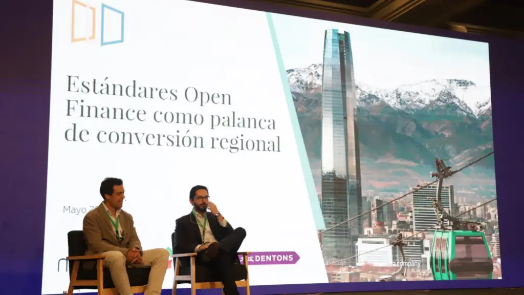 FOTO 1 8 ,EntrepreNerd