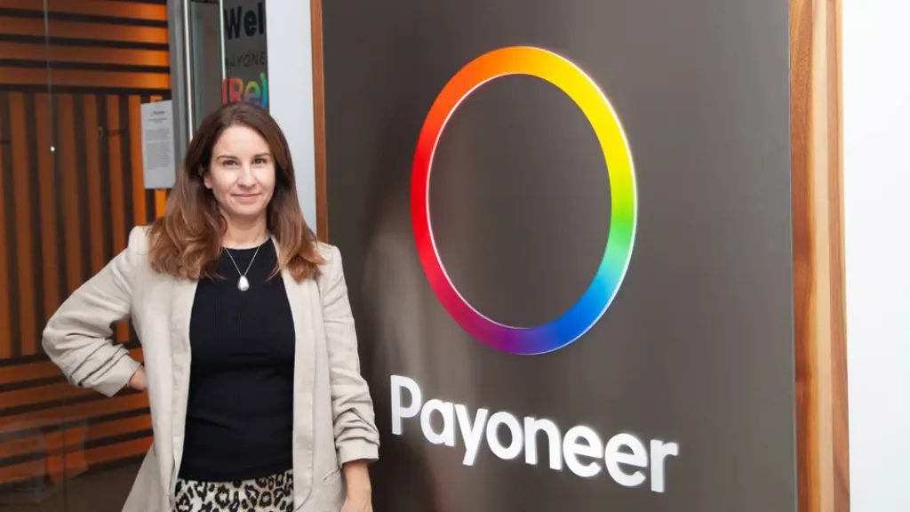 8D41AFBB BB35 4D31 9F7F 02A8F1341B67 ,EntrepreNerd