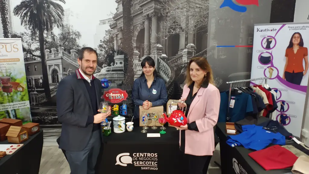 Ministro de Economia junto a gerenta general de Sercotec ,EntrepreNerd