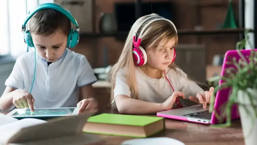 fotoninos ,EntrepreNerd