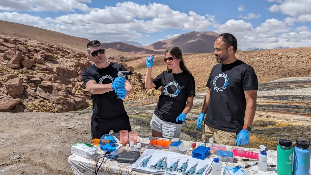 Secuenciando extrayendo ADN ,EntrepreNerd