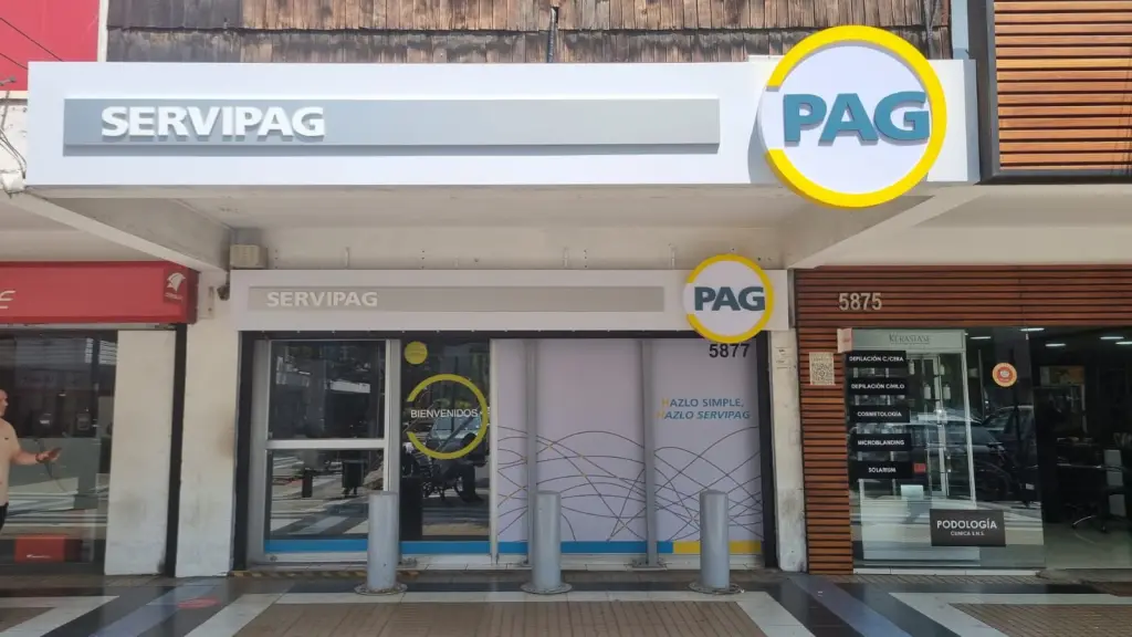 Fachada sucursal ,EntrepreNerd