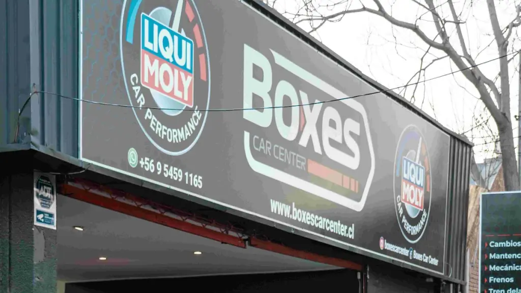 Boxes car center 1 ,EntrepreNerd