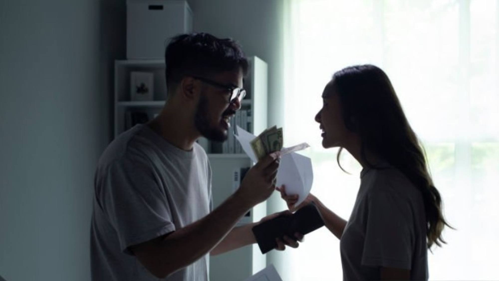 Violencia economica, EntrepreNerd