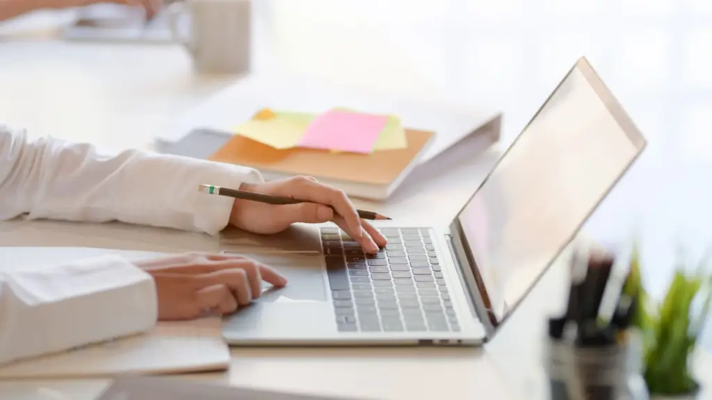 Procure to win ,EntrepreNerd