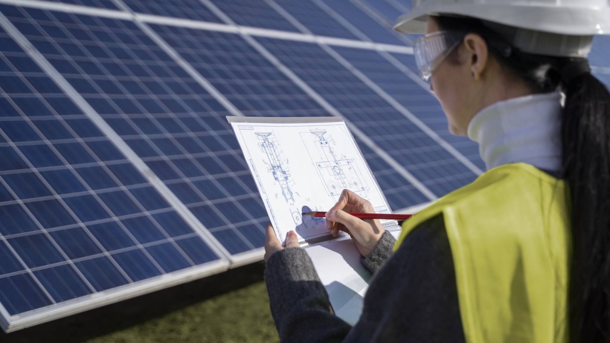 Mantencion Planta Fotovoltaico, EntrepreNerd