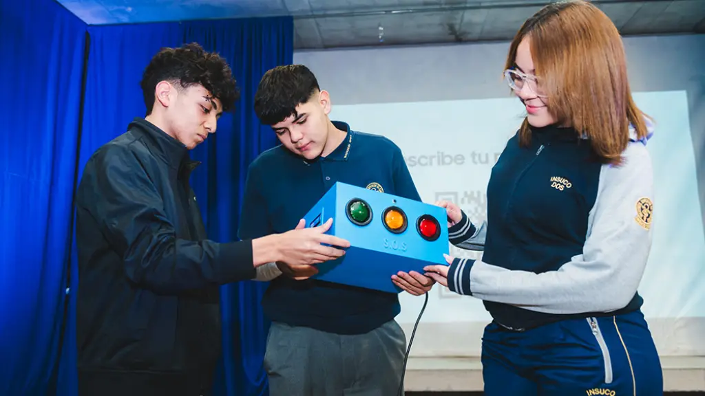 Solve for Tomorrow 8 2 ,EntrepreNerd