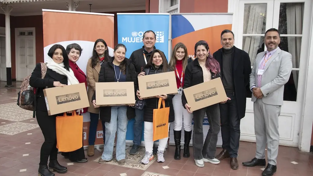 Emprendedoras reciban capacitación sobre habilidades digitales e inteligencia artificial ,Gentileza