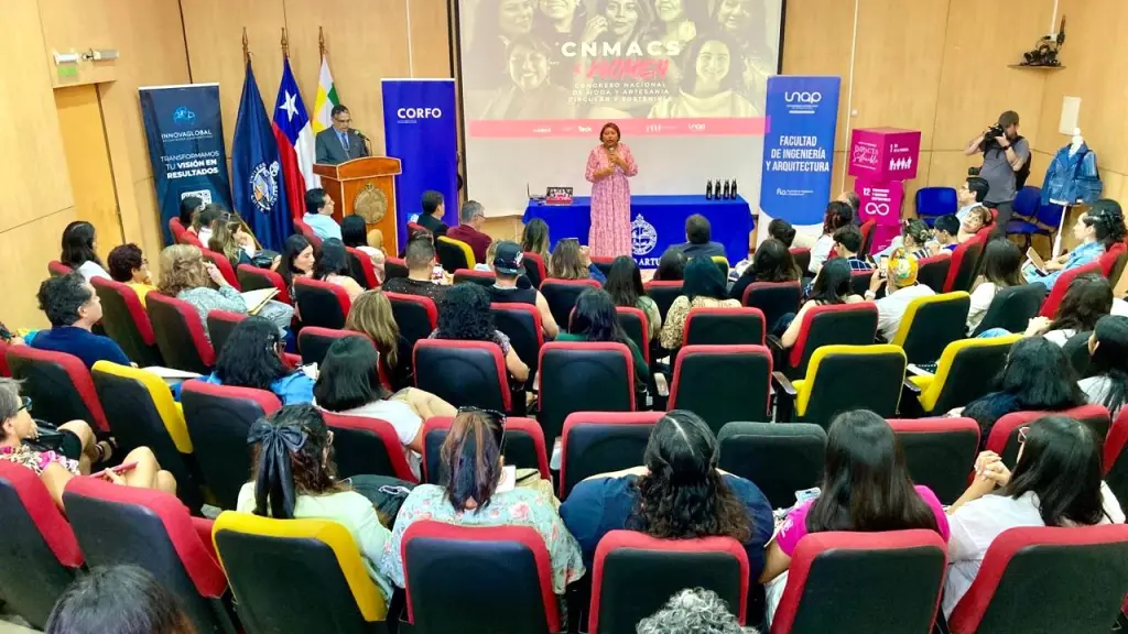 Emprendedoras abordaron moda y artesanía circular y sostenible ,Corfo Tarapacá