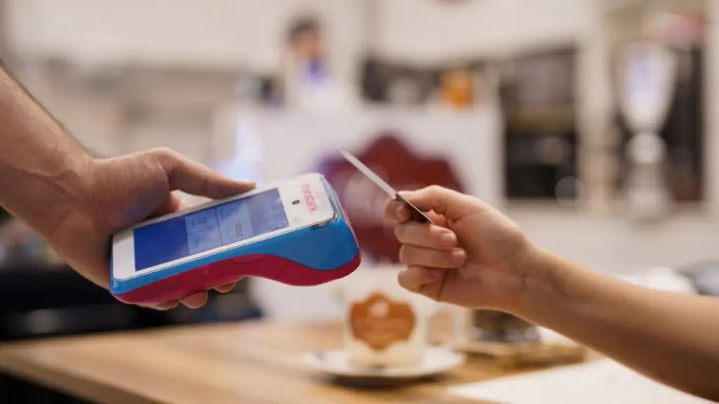 Turistas de EEUU, Argentina y Brasil lideran compras con tarjeta en Chile que se disparan 541% este verano ,Gentileza