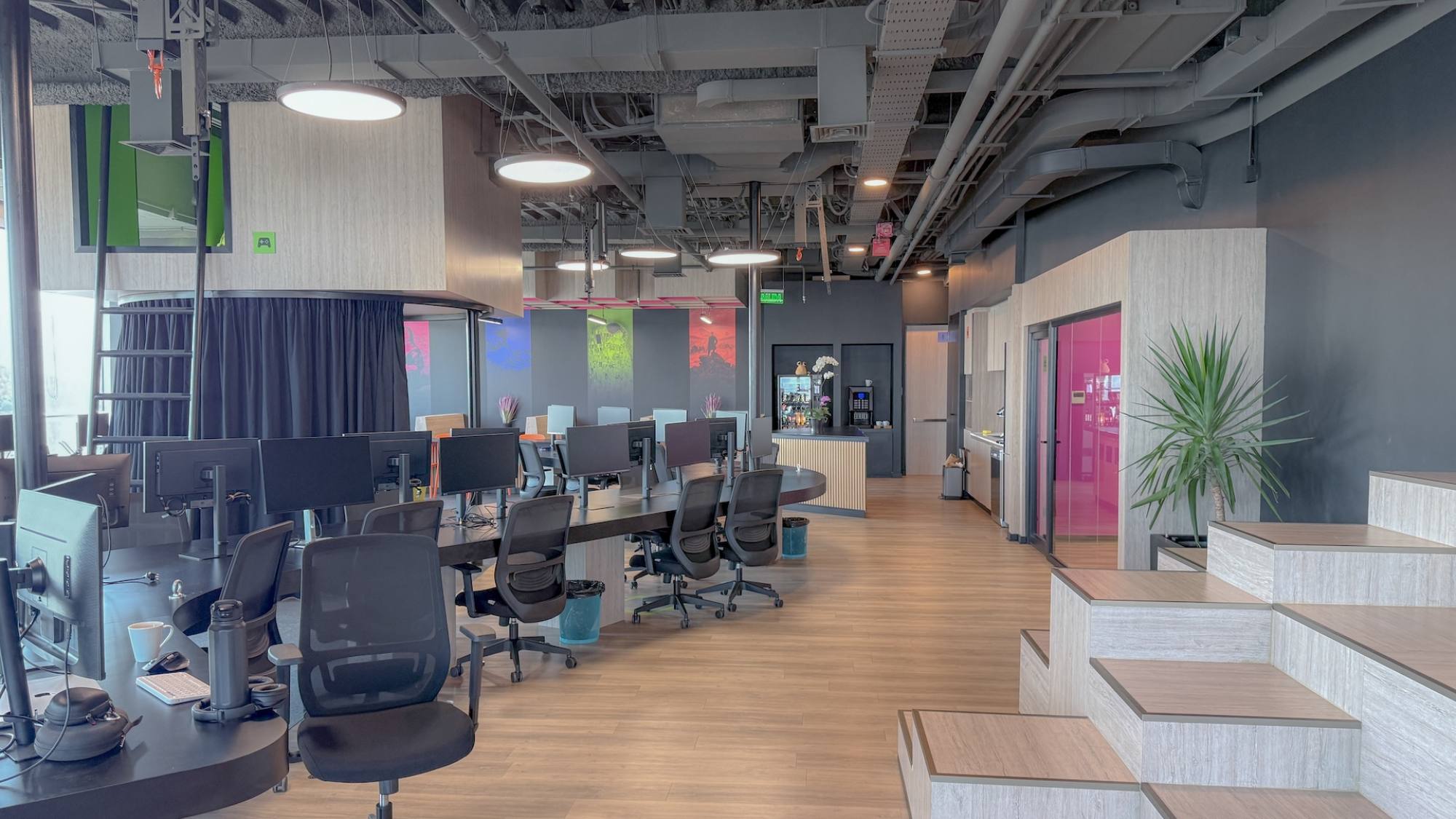 Fraccional Studio: el primer cowork para startups y creadores de contenido en Chile, Gentileza