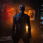 La nueva serie de Marvel Television reencuentra a los fans con el icónico justiciero de La Gran Manzana interpretado por Charlie Cox, a diez años del estreno de la serie Daredevil., Disney+