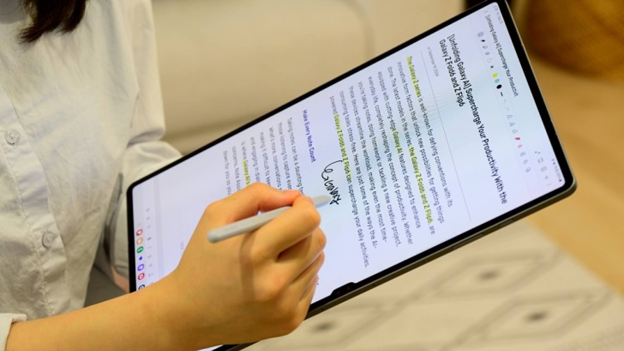 Resume papers, libros, infografías y más con Asistente de Notas de Samsung, Samsung