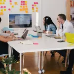 AWS busca startups de Latinoamérica para el Generative AI Accelerator 2025  ,Unsplash