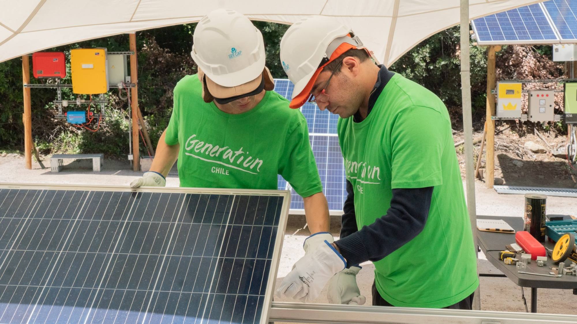 Instalación de Paneles Solares: El nuevo bootcamp de Generation Chile tiene 40 becas disponibles, Gentileza Generation Chile 