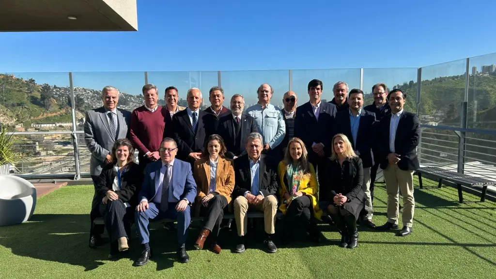 Un nuevo hito para la Región de Valparaíso: el nacimiento de la Corporación V21, Corporación V21