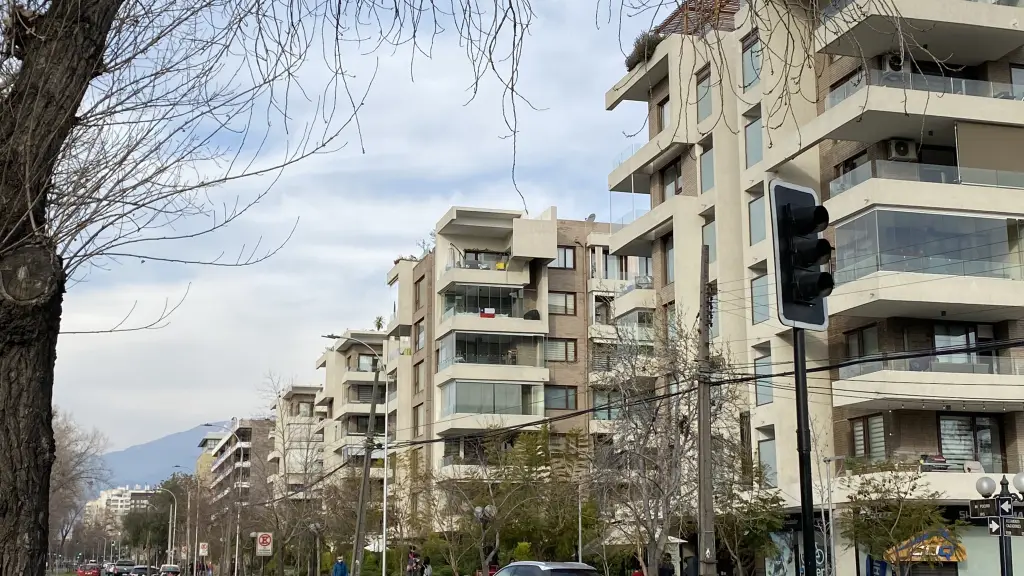 Arriendo vs gastos comunes: estudio revela cómo estos últimos pesan cada vez más en el presupuesto mensual ,Entreprenerd Media