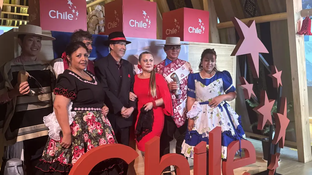 Pabellón de Chile en la Expo Osaka 2025 festejó el 18 con cueca, gastronomía típica y juegos tradicionales ,ProChile