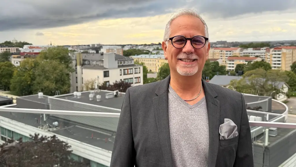 Dean DiNardi  Startup Solutions Hub Oy ,Entreprenerd Media