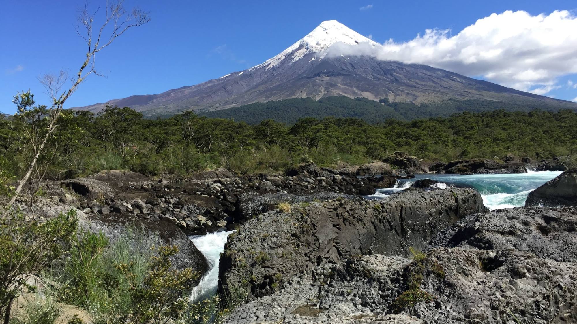 Saltos del Río Petrohué - Región de Los Lagos , Entreprenerd Media