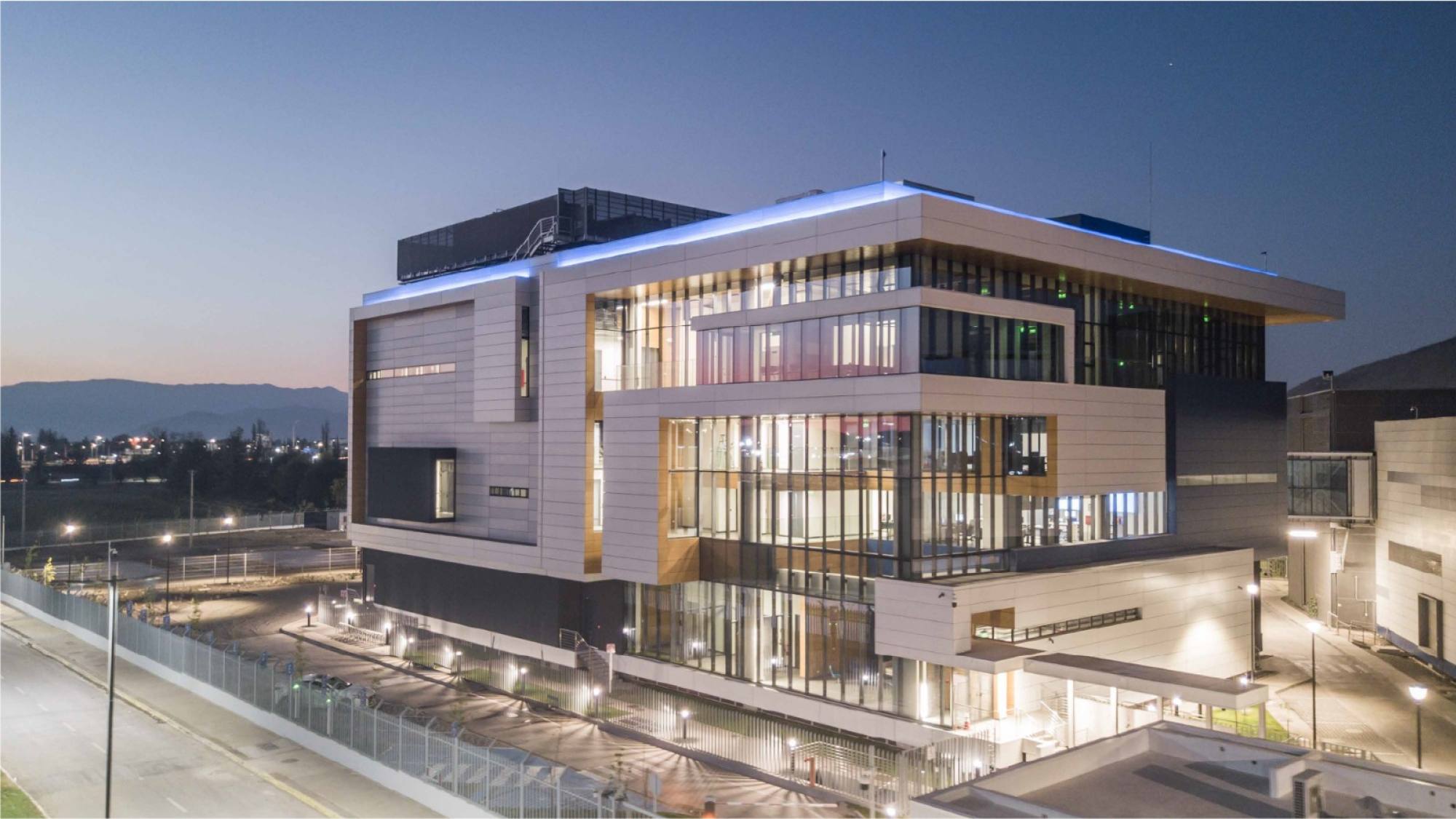 SONDA, aporta su experiencia con dos centros de datos de clase mundial en Quilicura., SONDA