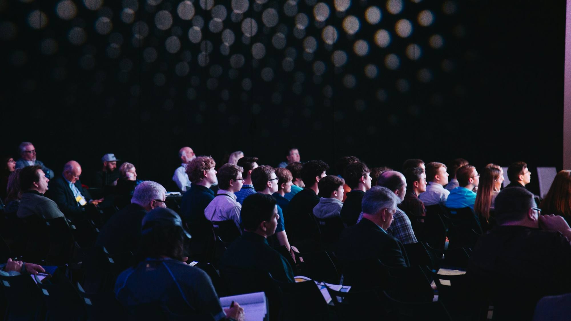 UAI-Berkeley: Cumbre internacional sobre inclusión financiera , Unsplash