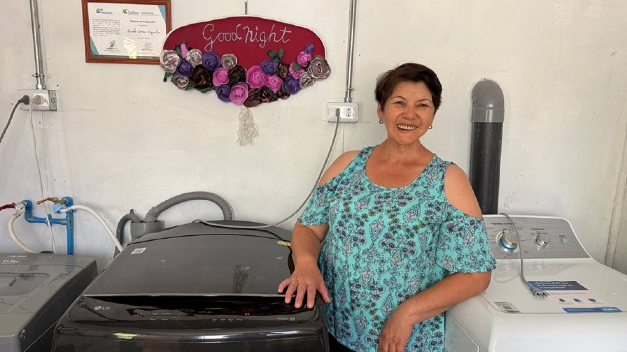 Amada Urrea y el valor de atreverse a los 60, dueña de la lavandería en Quilaco, Gentileza