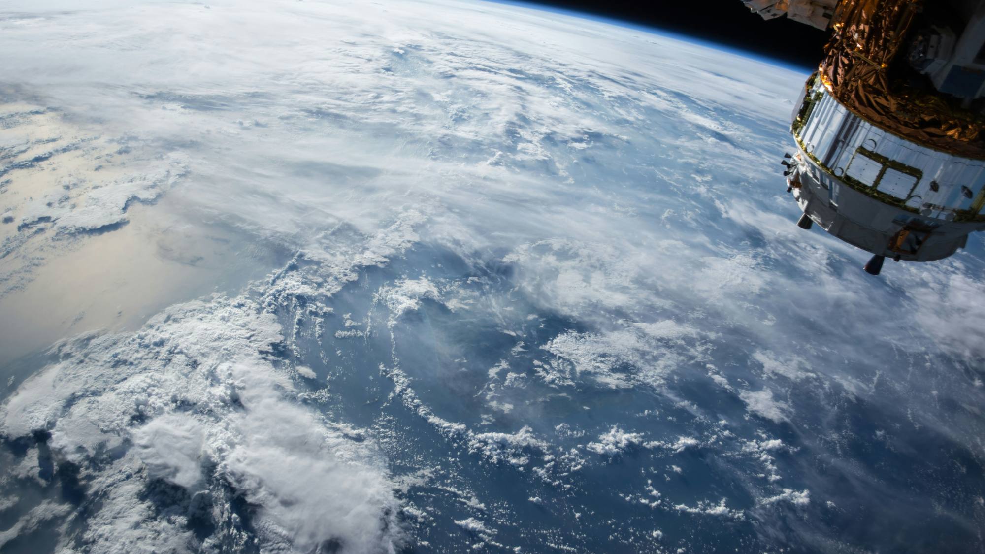   Tecnología satelital para resolver múltiples desafíos, Unsplash