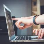 Auttobots impulsa la automatización de bajo costo para empresas  ,Unsplash